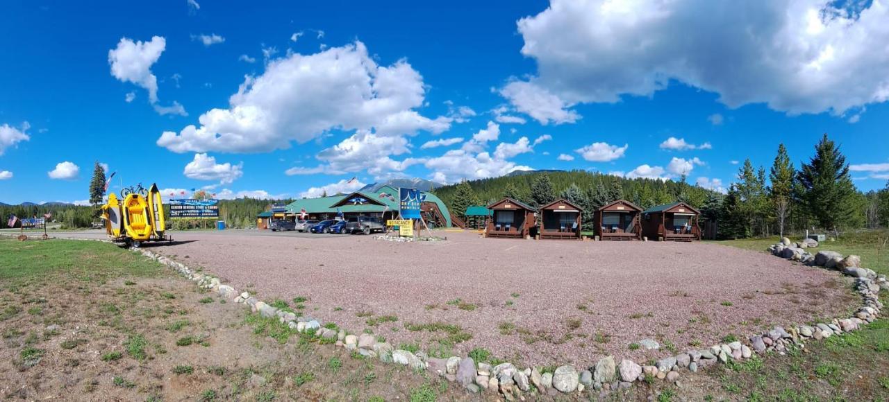 Sky Eco - Glacier General Store And Cabins Coram Buitenkant foto